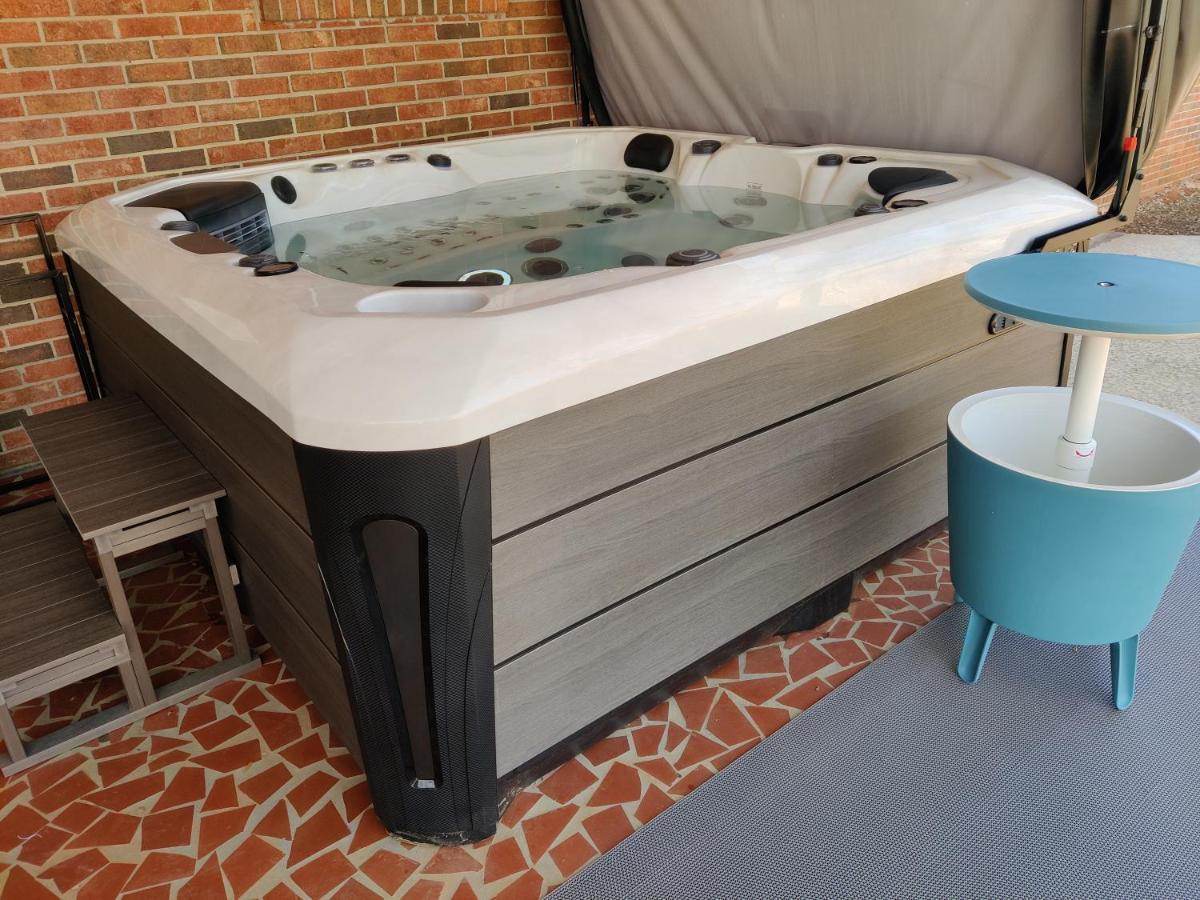 Living Easley Manor - With Amazing Hot Tub! Villa Esterno foto